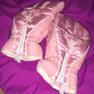 Girls snow gloves size 4-6 thinsulate insulation